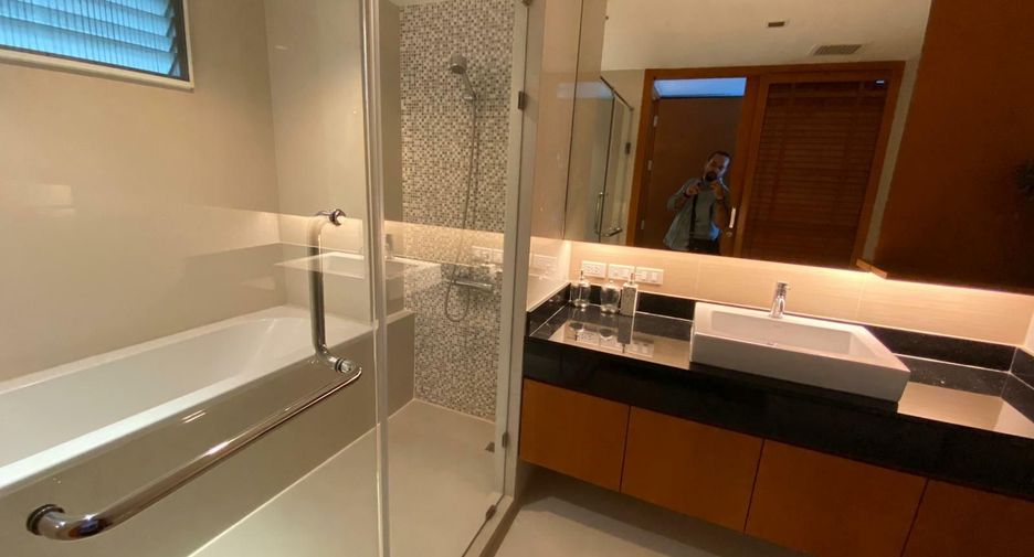 For rent 2 ベッドルーム condo in Pathum Wan, Bangkok