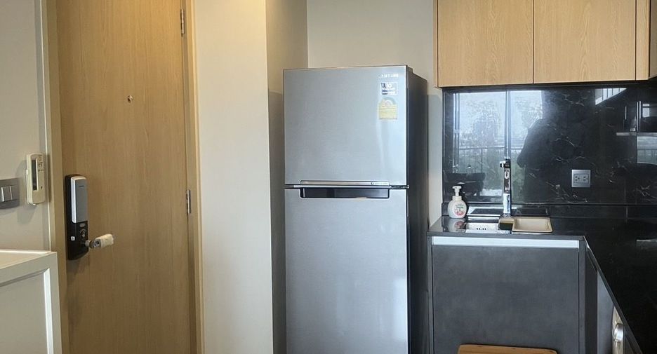 For rent 2 bedrooms condo in Chatuchak, Bangkok
