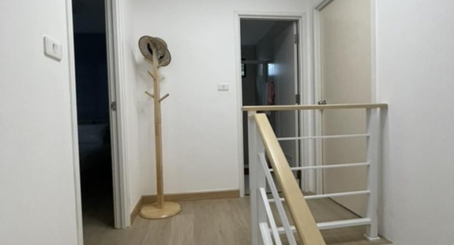 For rent 2 bedrooms townhouse in Suan Luang, Bangkok