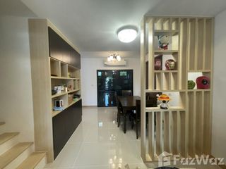 Casa adosada en alquiler de 2 habitaciones en Suan Luang, Bangkok