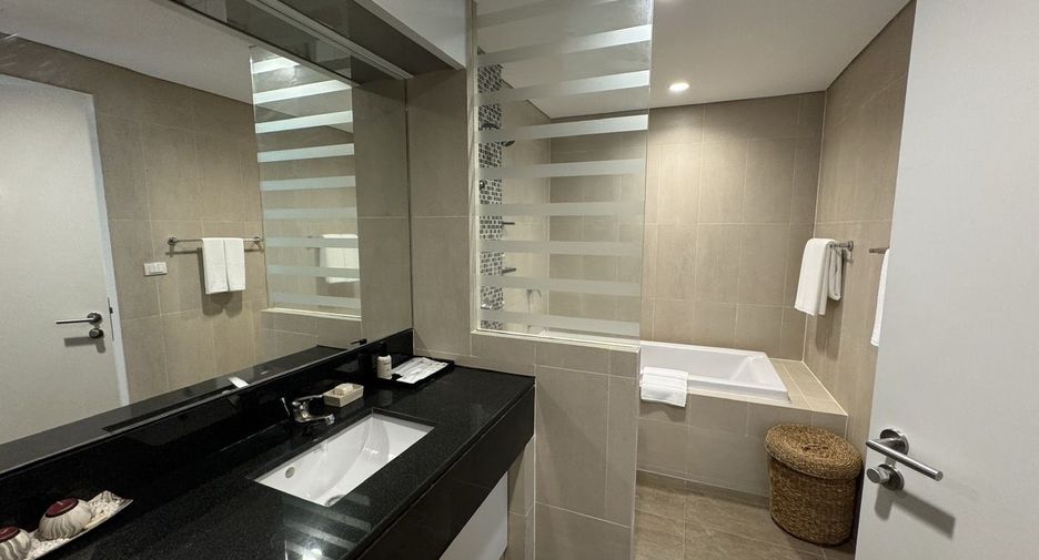 For rent 4 ベッドルーム apartment in Watthana, Bangkok
