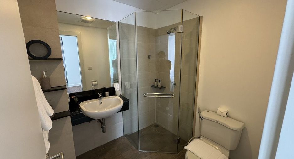 For rent 4 ベッドルーム apartment in Watthana, Bangkok
