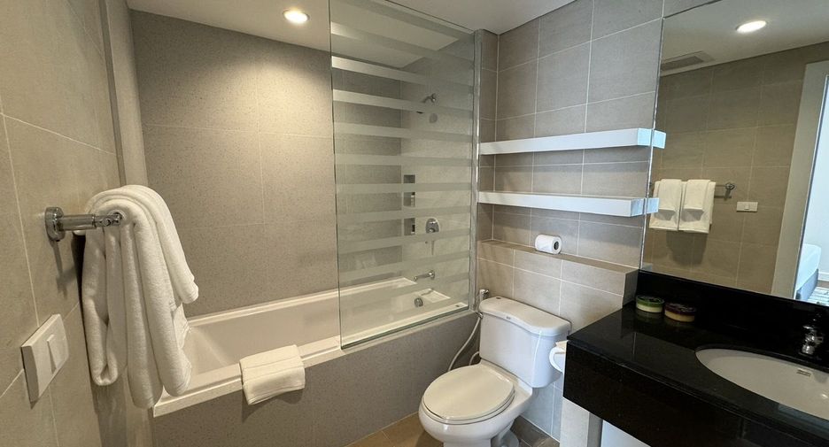 For rent 4 ベッドルーム apartment in Watthana, Bangkok