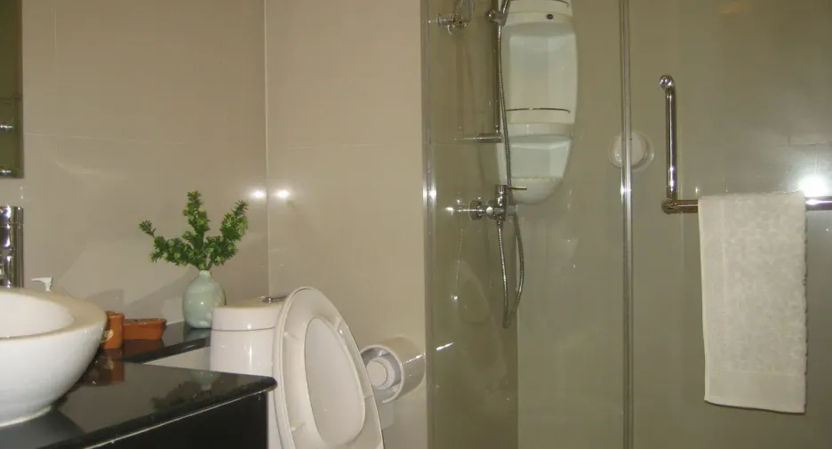 For rent studio condo in Khlong Toei, Bangkok
