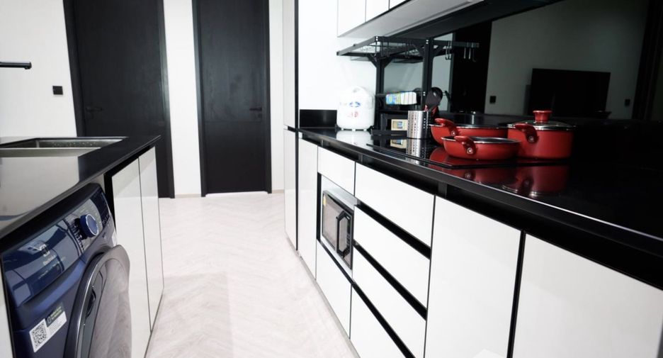 For rent 2 bedrooms condo in Khlong San, Bangkok