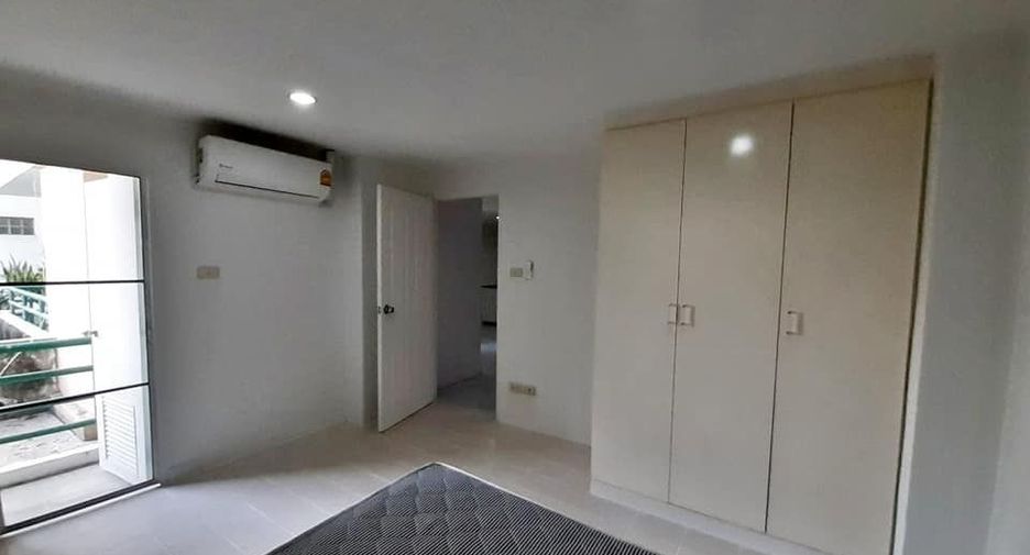 Wohnung zur Miete mit 2 Zimmer in Khlong Toei, Bangkok