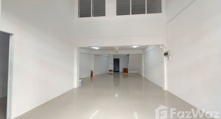 For rent 4 bedrooms office in Suan Luang, Bangkok