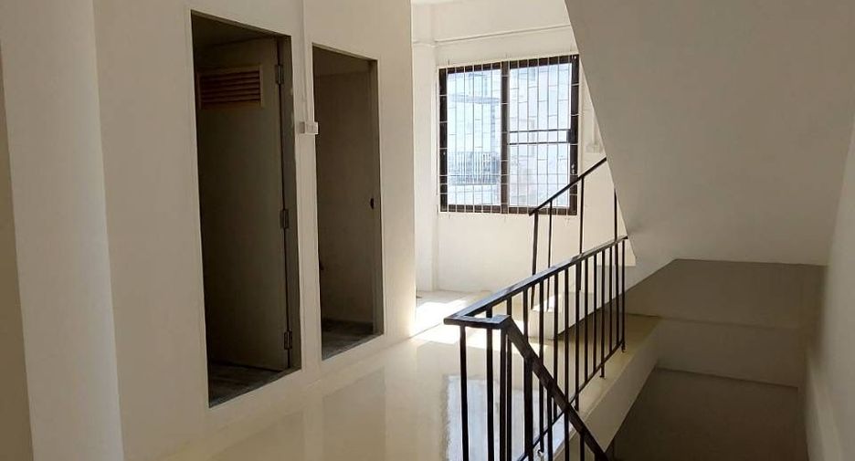 For rent 4 bedrooms office in Suan Luang, Bangkok