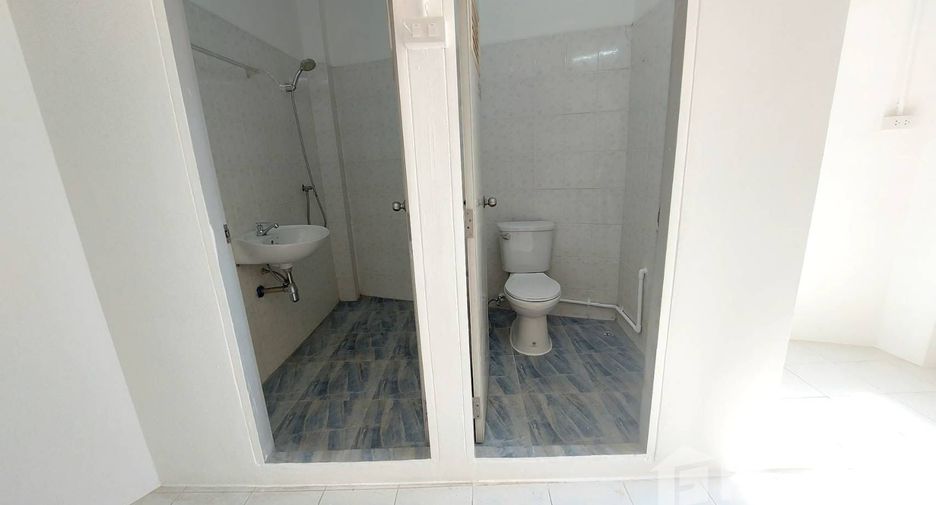 For rent 4 bedrooms office in Suan Luang, Bangkok