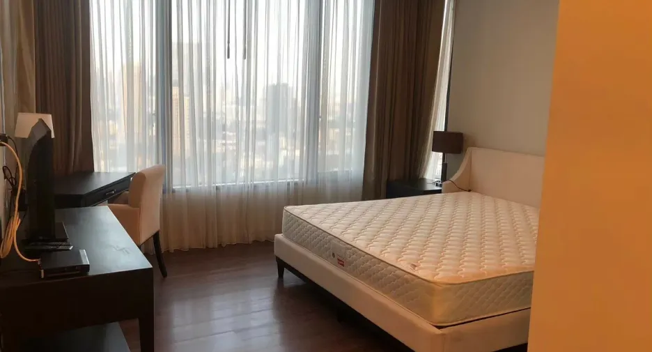 For rent 2 bedrooms condo in Sathon, Bangkok