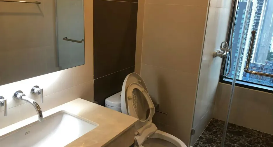 For rent 2 bedrooms condo in Sathon, Bangkok