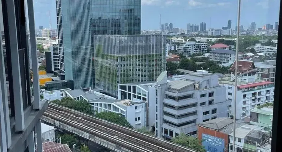For rent 1 bed condo in Phaya Thai, Bangkok