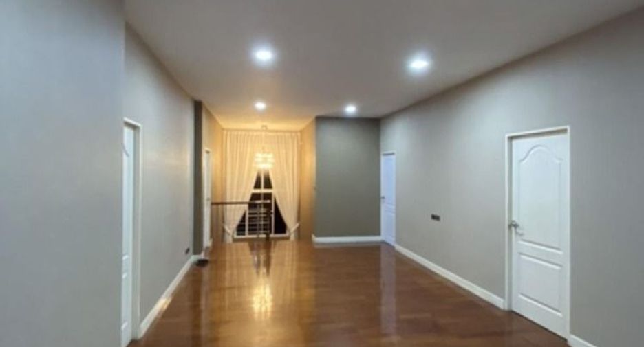 For rent 5 bedrooms house in Prawet, Bangkok