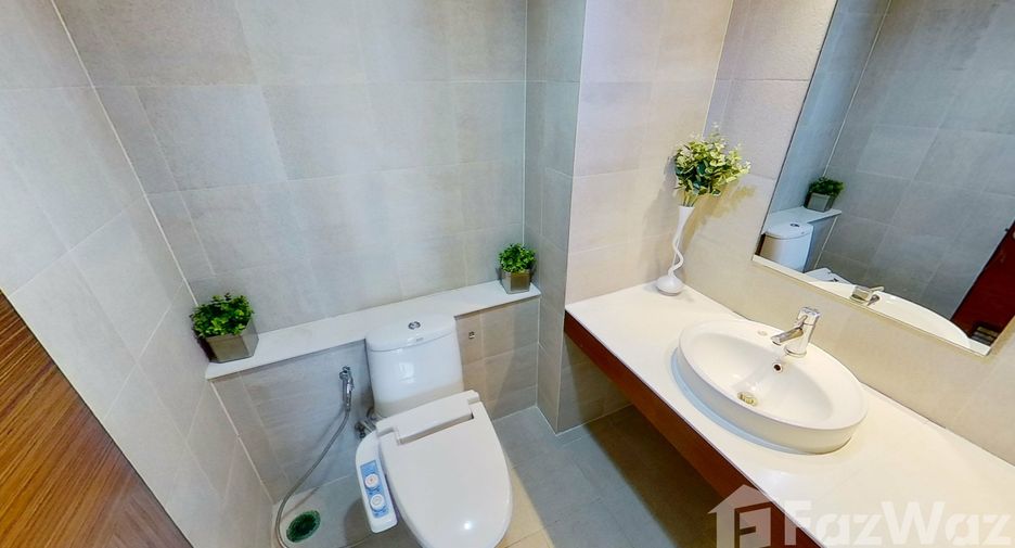 For rent 2 bedrooms condo in Watthana, Bangkok