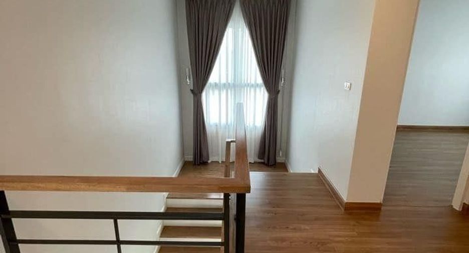For rent 4 bedrooms condo in Don Mueang, Bangkok