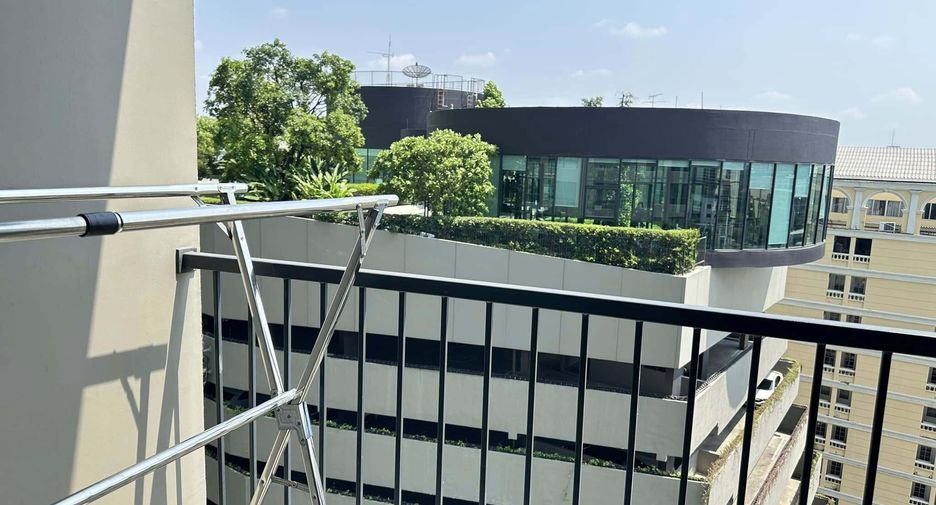 For rent 1 bed condo in Bang Na, Bangkok