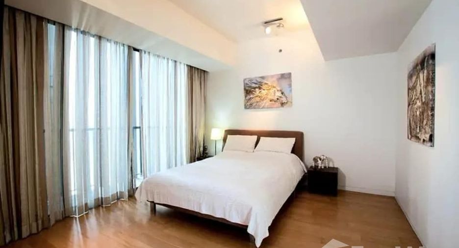 For rent 4 ベッドルーム condo in Sathon, Bangkok