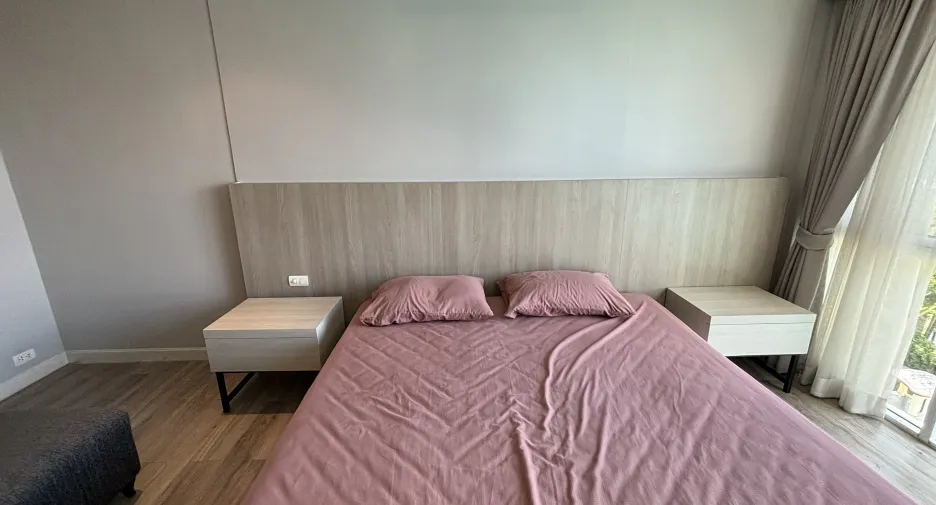 For rent 1 bed condo in Watthana, Bangkok