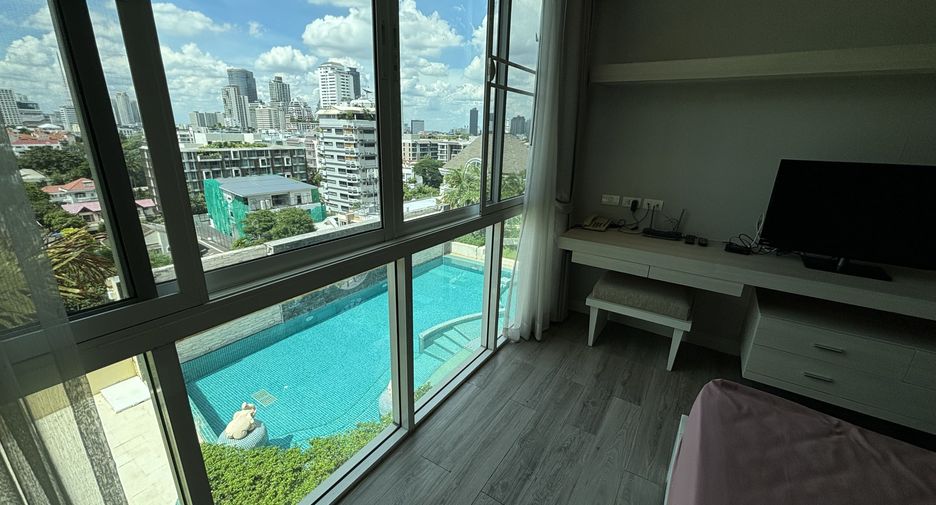 For rent 1 bed condo in Watthana, Bangkok
