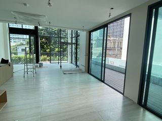 Haus zur Miete mit 4 Zimmer in Watthana, Bangkok