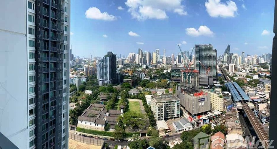 For rent 2 bedrooms condo in Khlong Toei, Bangkok