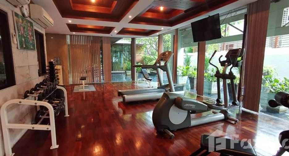 For rent 2 bedrooms condo in Watthana, Bangkok