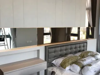 Condo en alquiler de 2 habitaciones en Phra Khanong, Bangkok