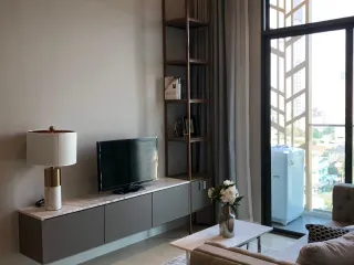 Condo en alquiler de 2 habitaciones en Phra Khanong, Bangkok