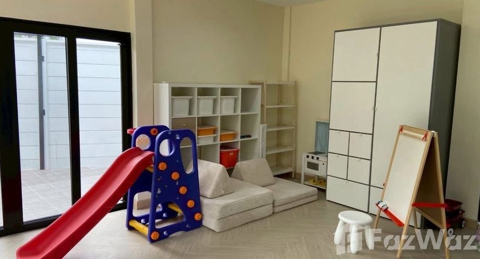 For rent 4 bedrooms house in Suan Luang, Bangkok