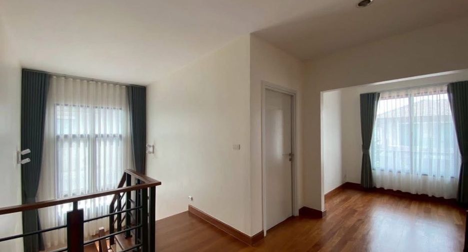 For rent 4 bedrooms house in Suan Luang, Bangkok