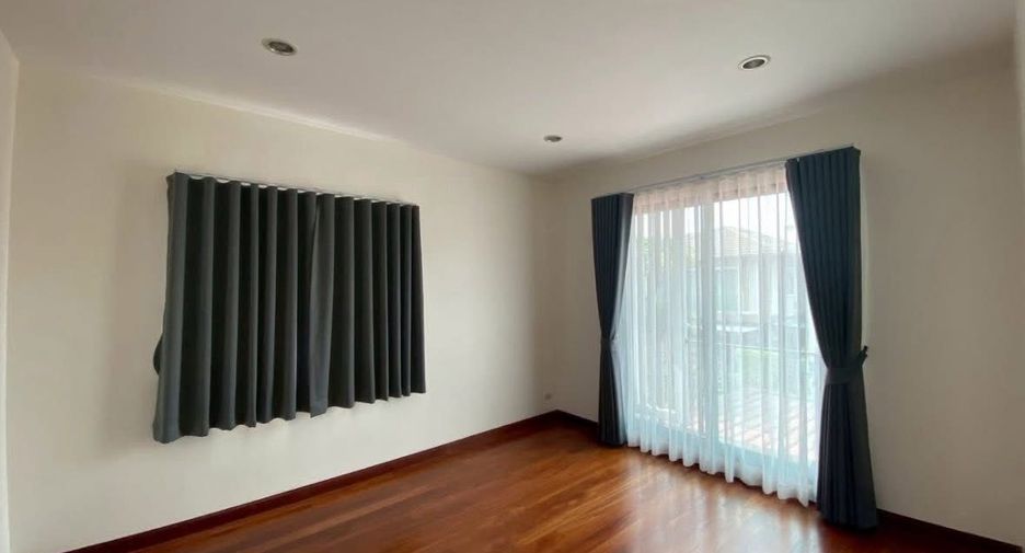 For rent 4 bedrooms house in Suan Luang, Bangkok