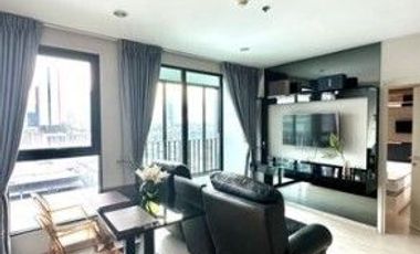 Condo en alquiler de 2 habitaciones en Bang Rak, Bangkok