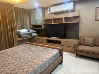 For rent 2 bedrooms condo in Phra Khanong, Bangkok