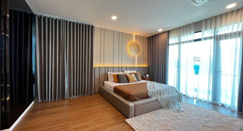 For rent 4 bedrooms townhouse in Bang Phli, Samut Prakan