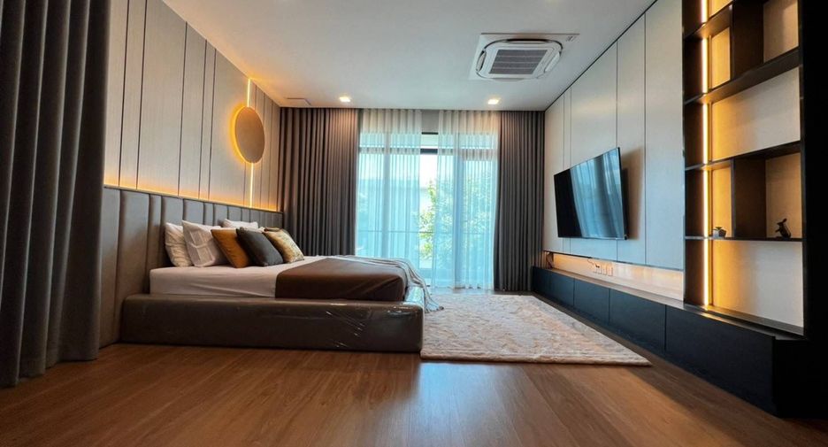 For rent 4 bedrooms townhouse in Bang Phli, Samut Prakan