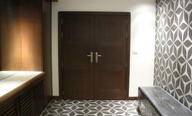 Condo en alquiler de 3 habitaciones en Khlong Toei, Bangkok
