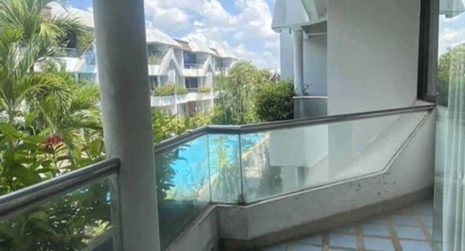 For rent 2 bedrooms townhouse in Wang Thonglang, Bangkok