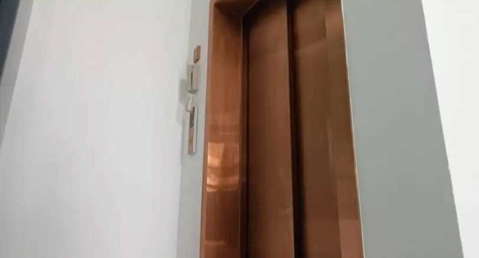 For rent 3 bedrooms office in Suan Luang, Bangkok