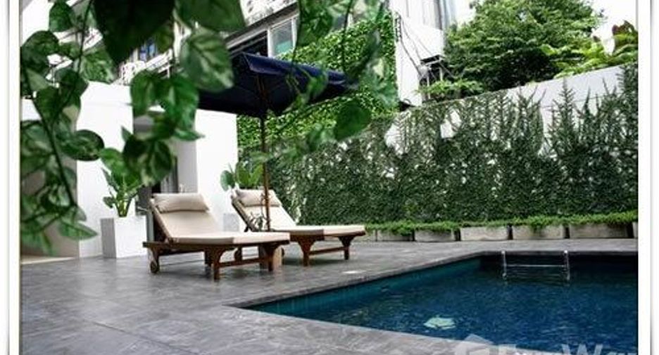 For rent 2 ベッドルーム apartment in Bang Rak, Bangkok