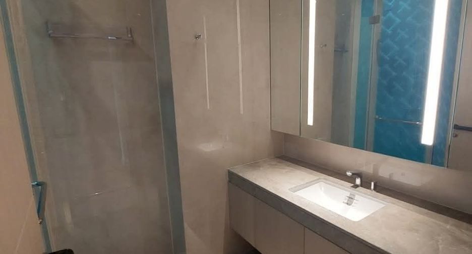 For rent 1 bed condo in Khlong San, Bangkok
