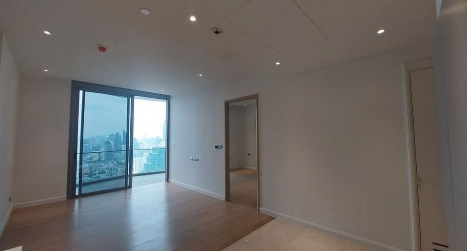 For rent 1 bed condo in Khlong San, Bangkok