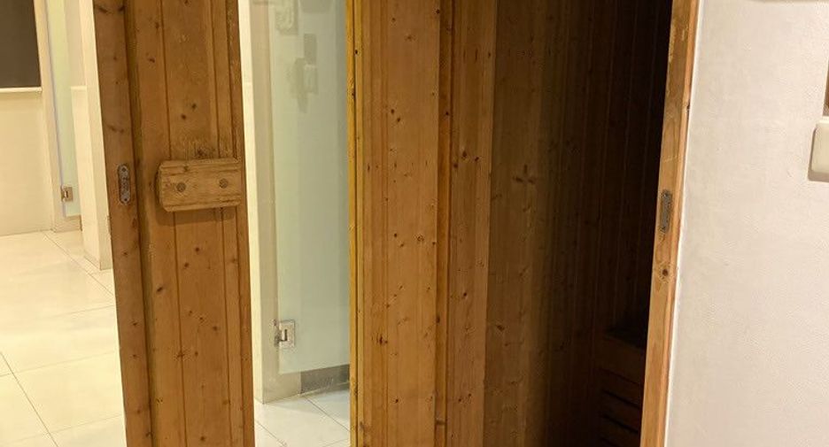 For rent 2 bedrooms condo in Pathum Wan, Bangkok