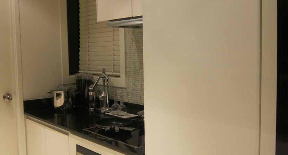 For rent 2 bedrooms condo in Pathum Wan, Bangkok