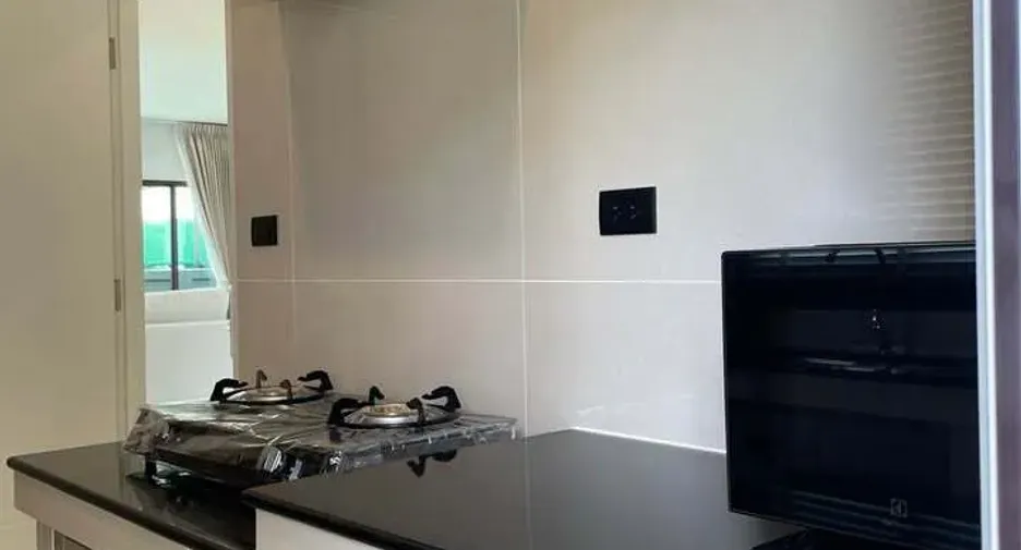 For rent 4 bedrooms house in Bang Kapi, Bangkok