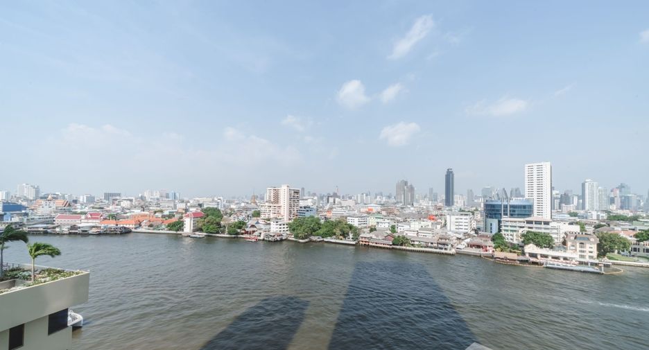 For rent 2 bedrooms condo in Khlong San, Bangkok