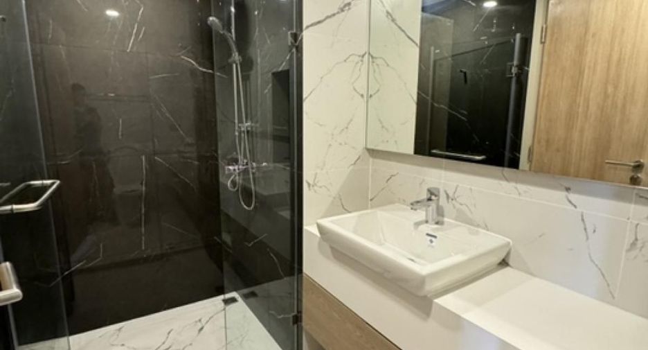 For rent 1 bed condo in Yan Nawa, Bangkok