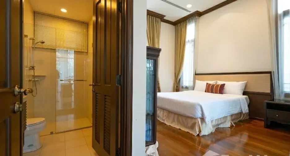For rent 4 ベッドルーム house in Yan Nawa, Bangkok