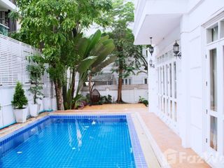 Villa en alquiler de 4 habitaciones en Watthana, Bangkok