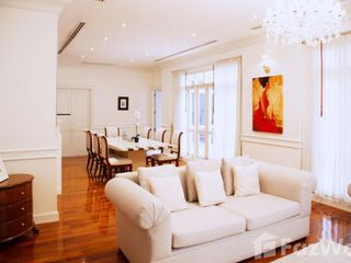Villa en alquiler de 4 habitaciones en Watthana, Bangkok