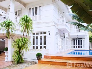 Villa en alquiler de 4 habitaciones en Watthana, Bangkok